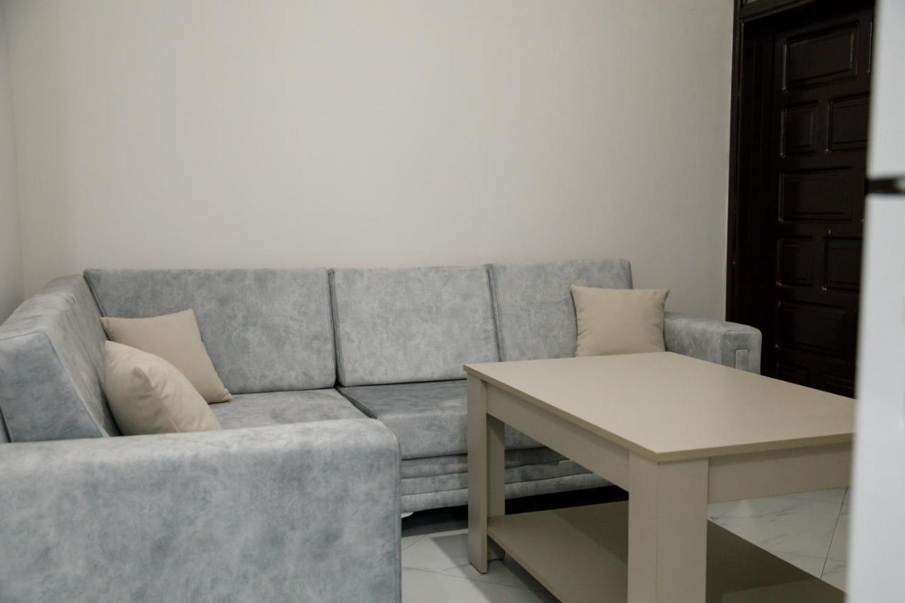 Logli Apartments Gjirokastër Exterior foto